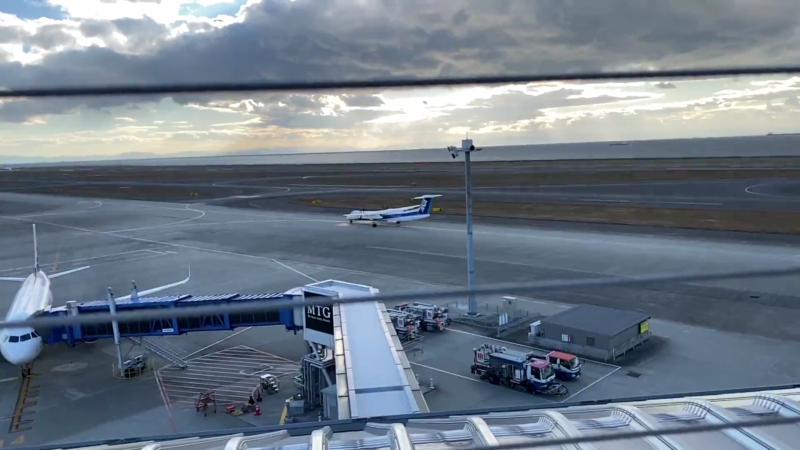 結構頻繁に飛行機は離陸します。