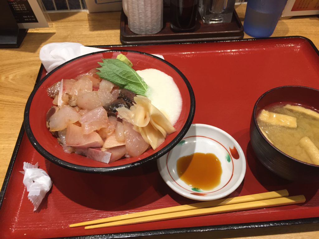 画像：金沢　海鮮丼